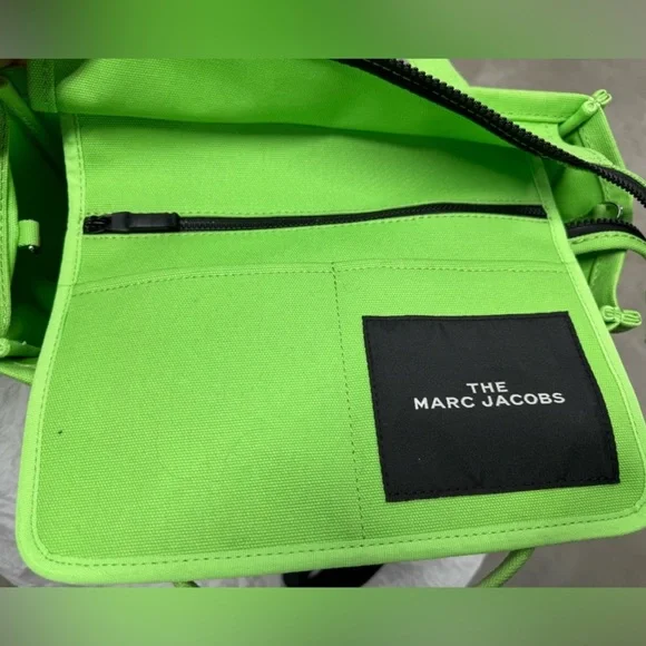 *FINAL PRICE DROP* Marc Jacobs X Magda Archer The Tote Bag Bright Green RARE